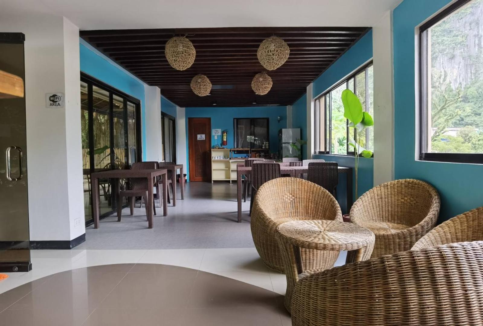 Amos Pili Tree Inn Powered By Cocotel Эль-Нидо Экстерьер фото